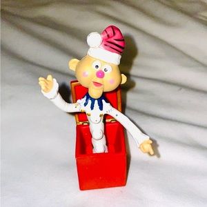 CHARLIE IN THE BOX Plastic PVC Figure RUDOLPH Misfit Toys PLAYING MANTIS 3.25"